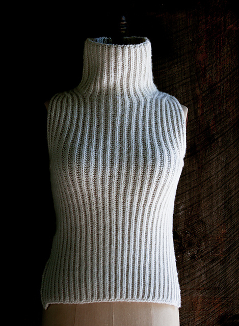 brioche-stitch-vest-600-8_medium2
